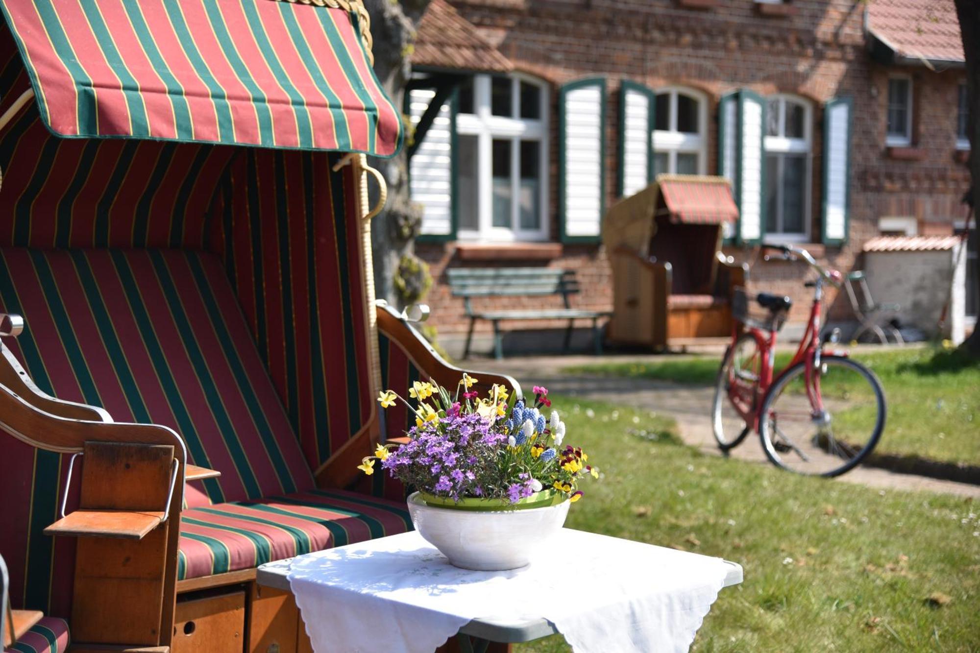 Hotel/Pension Bradhering Ahrenshoop Esterno foto